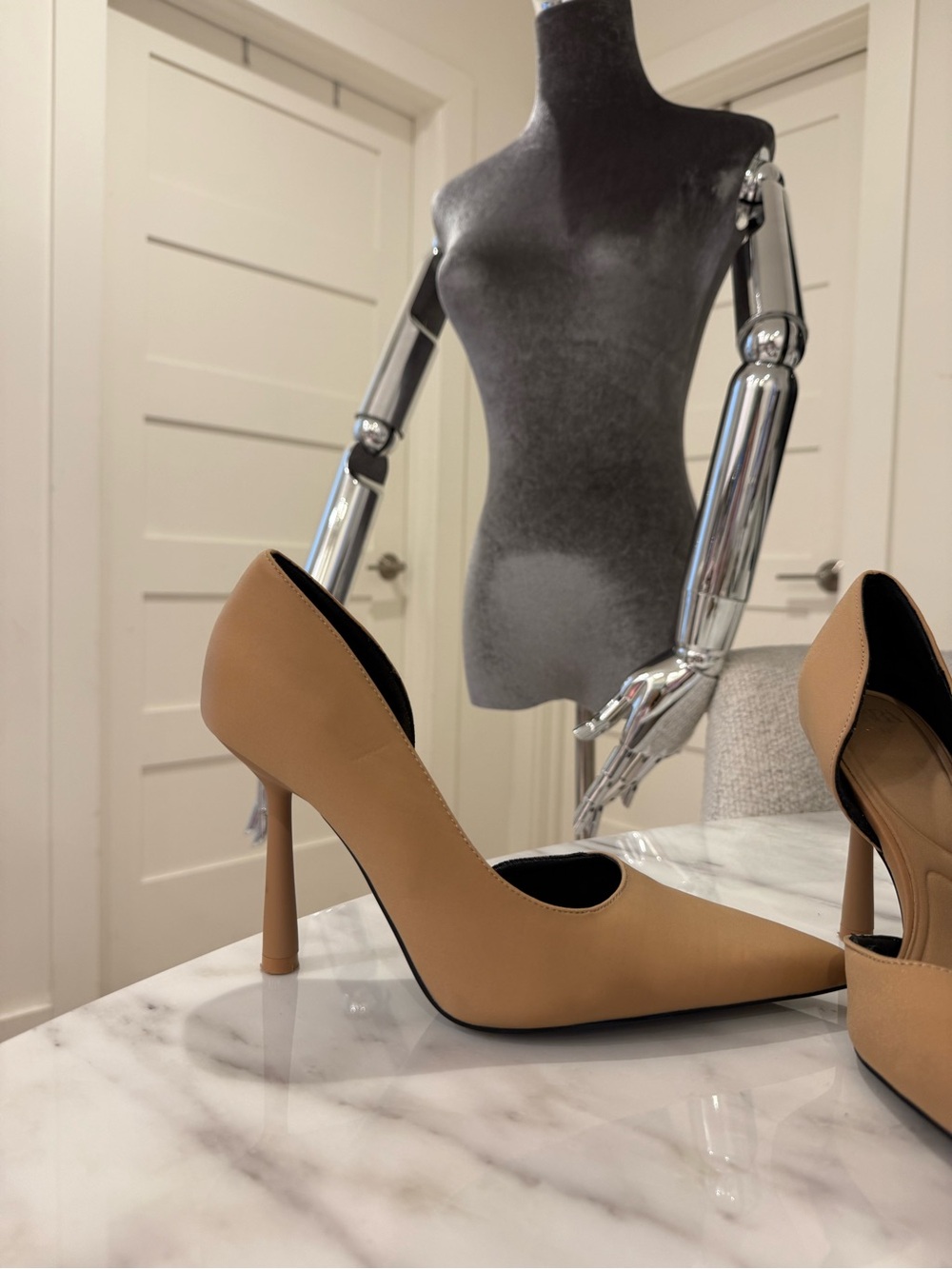 Zara Nude Beige Pointed Toe D’Orsay Pumps Size 39 High Heel